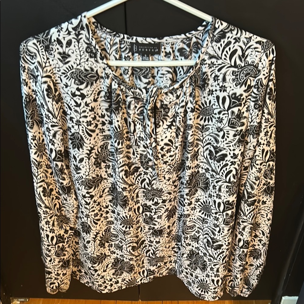 Bobeau Woman’s Black and White Long Sleeve Blouse Size Small
